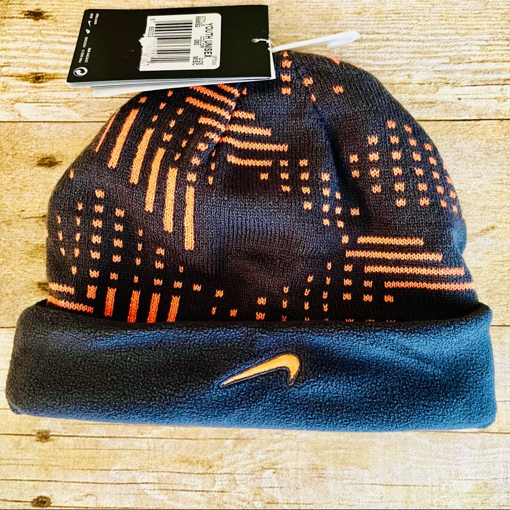Unisex Nike Knit Reversible Beanie - Picture 5 of 9